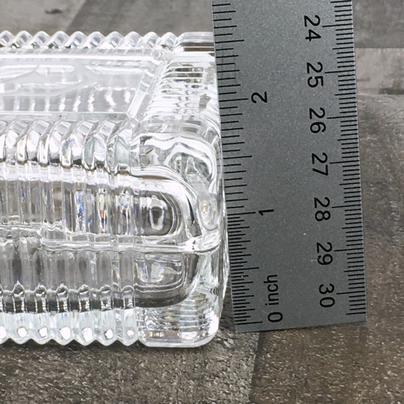 Vintage Glass Vanity Dish Glass Trinket Box - Picture 8 of 8